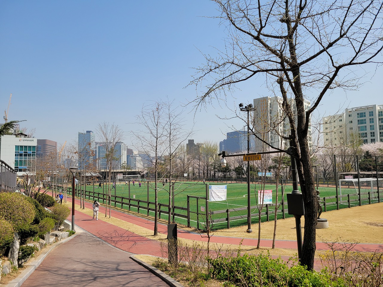 他们通过巧 他们通过巧