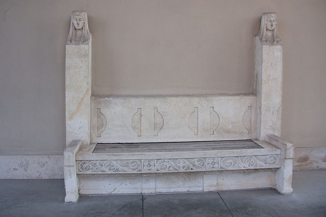 的罕见低迷 的罕见低迷